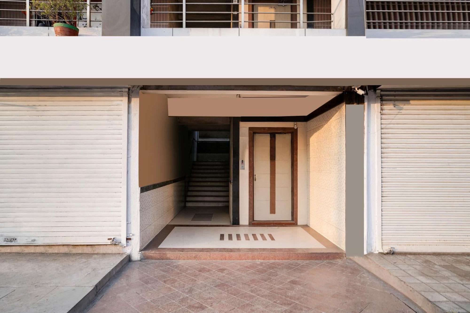 Hotel O Vanya Palace Ahmedabad Eksteriør bilde